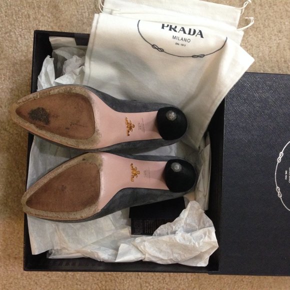 Authentic Prada grey/black two tone suede leather bootie - Picture 8 of 8